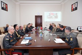 Azerbaijani and Turkish military delegations hold meeting