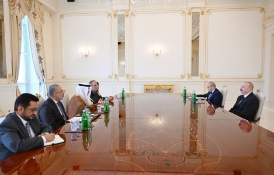 President Ilham Aliyev received delegation led by Chairman of the Islamic Development Bank Group