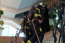 Emergency Ministry conducts fire safety drills in Baku hotels ahead of WUF13 - VIDEO 