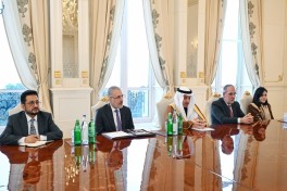 President Ilham Aliyev received delegation led by Chairman of the Islamic Development Bank Group