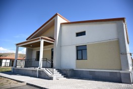 President Ilham Aliyev and First Lady Mehriban Aliyeva viewed facilities established in private houses in Shukurbayli village-PHOTO 