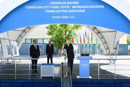 President Ilham Aliyev met with families moving to first residential complex in Zangilan - UPDATED 