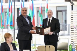 President Ilham Aliyev met with families moving to first residential complex in Zangilan - UPDATED 