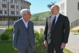 President Ilham Aliyev met with families moving to first residential complex in Zangilan - UPDATED 