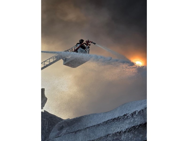 Warehouse fire in Baku brought under control, 2 helicopters involved -PHOTO  -UPDATED - 4   -VIDEO 