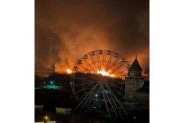 Fire breaks out in building covering area of ​​1,000 sq. meters in Moscow