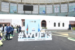 Media representatives familiarize themselves with WUF13 preparations at Baku Olympic Stadium - PHOTO 