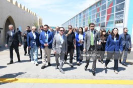 Media representatives familiarize themselves with WUF13 preparations at Baku Olympic Stadium - PHOTO 