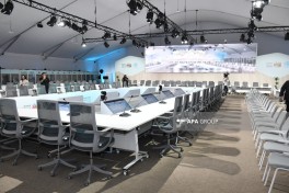Media representatives familiarize themselves with WUF13 preparations at Baku Olympic Stadium - PHOTO 