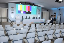 Media representatives familiarize themselves with WUF13 preparations at Baku Olympic Stadium - PHOTO 