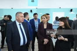 Media representatives familiarize themselves with WUF13 preparations at Baku Olympic Stadium - PHOTO 
