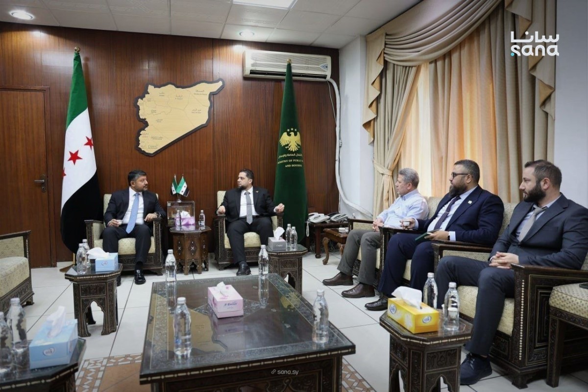 Syria and Azerbaijan discuss strengthening cooperation in housing and reconstruction sectors