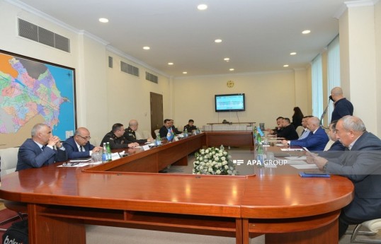 Azerbaijan’s Ministry of Emergency Situations holds roundtable on WUF13 - PHOTO 