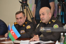 Azerbaijan’s Ministry of Emergency Situations holds roundtable on WUF13 - PHOTO 