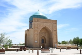 President Ilham Aliyev and other participants of OTS informal summit tour cultural sites in Turkistan