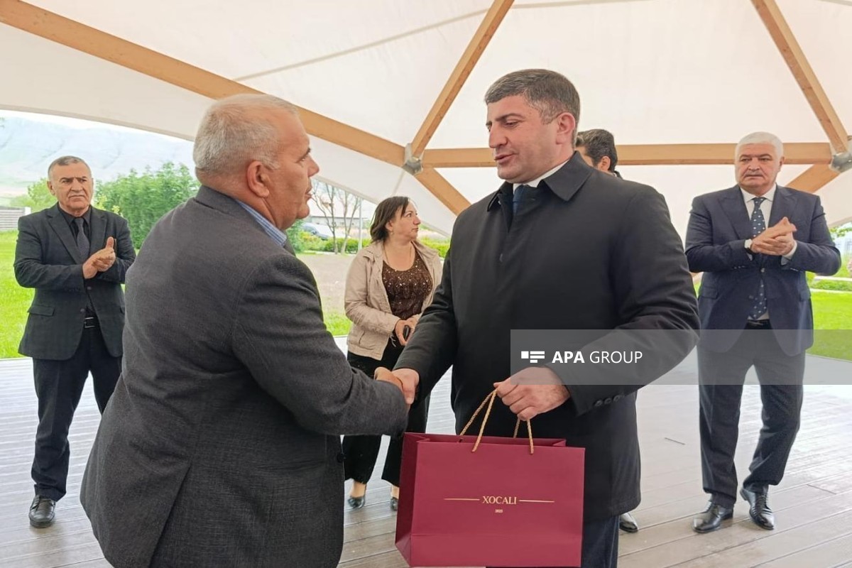 Azerbaijan relocates former IDPS to several villages of Khojaly district, families receive apartment keys - PHOTO  - UPDATED 