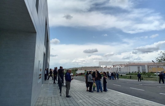 Azerbaijan sends next relocation convoy to Shukurbeyli village in Jabrayil, families receive apartment keys - UPDATED 