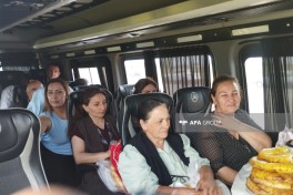 Azerbaijan relocates former IDPS to several villages of Khojaly district, families receive apartment keys - PHOTO  - UPDATED 
