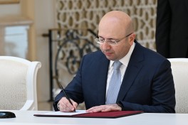 President Ilham Aliyev receives UN-Habitat Executive Director