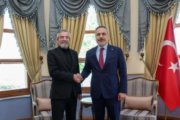 Turkish FM Hakan Fidan receives Iranian official in Istanbul