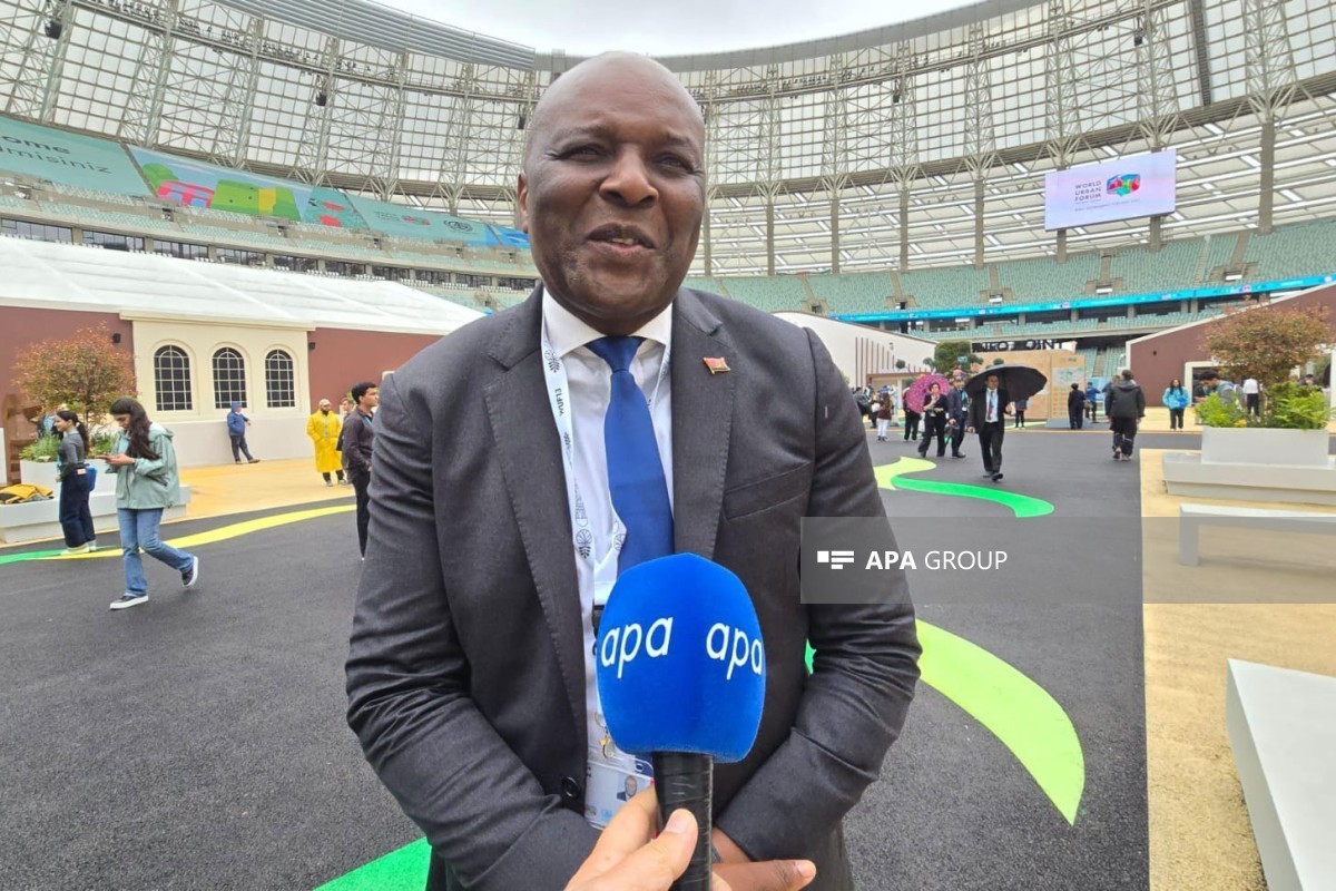 Angola’s Minister of Public Works, Urbanism and Housing Carlos Santos