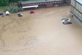 Heavy rains cause flooding in Moscow after two days of downpours - VIDEO 