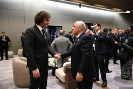 Prime Minister Ali Asadov holds series of meetings within framework of WUF13 opening ceremony