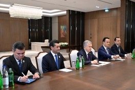 President Ilham Aliyev met with President of Uzbekistan Shavkat Mirziyoyev