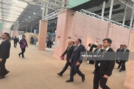 Deryageldi Orazov visits “Urban Expo” exhibition at WUF13 in Baku - PHOTO 