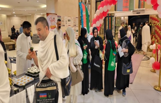 Azerbaijani pilgrims on third and fourth flights arrive in Mecca