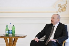 President Ilham Aliyev met with President of Mauritius