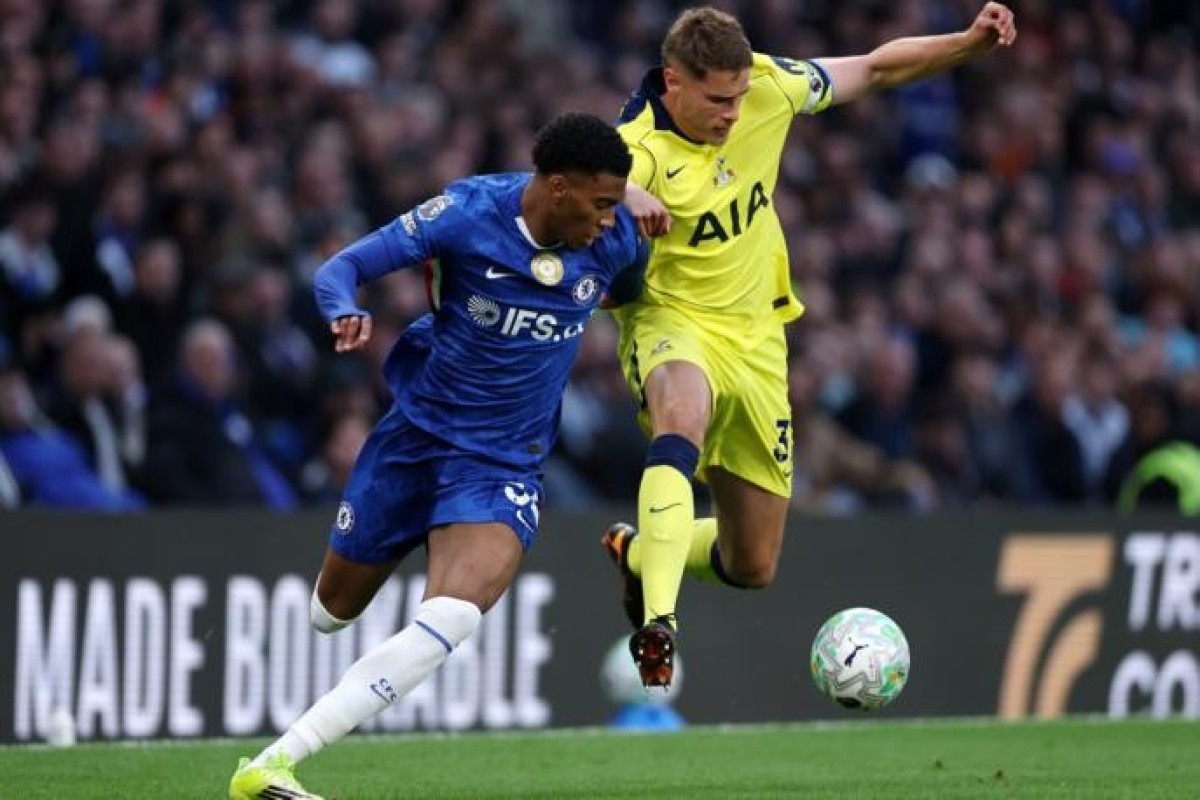 Chelsea beat Tottenham in the English Premier League match