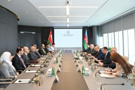 Prospects for development of economic cooperation between Azerbaijan and Oman discussed