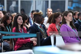 Event on urban resilience and media held at WUF13-PHOTO 