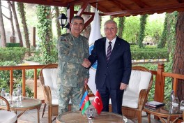 Azerbaijan's Defense Minister visits Türkiye to participate in "EFES - 2026" exercise