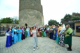 March in national costumes was organized in center of Baku-PHOTO 