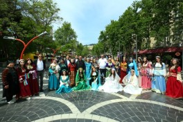 March in national costumes was organized in center of Baku-PHOTO 