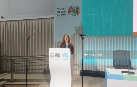 Laura Puttkammer, a journalist representing the “Urban Solutions Journal”