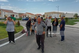 Azerbaijan relocates another group of former IDPs to Shukurbeyli village, families receive house keys - PHOTO  - UPDATED - 1 