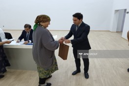 Azerbaijan relocates another group of former IDPs to Shukurbeyli village, families receive house keys - PHOTO  - UPDATED - 1 