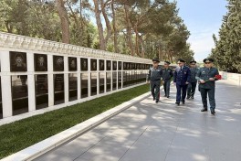 Kazakh delegation visits Azerbaijan