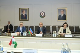Azerbaijan's Education Minister meets with his Tajik counterpart