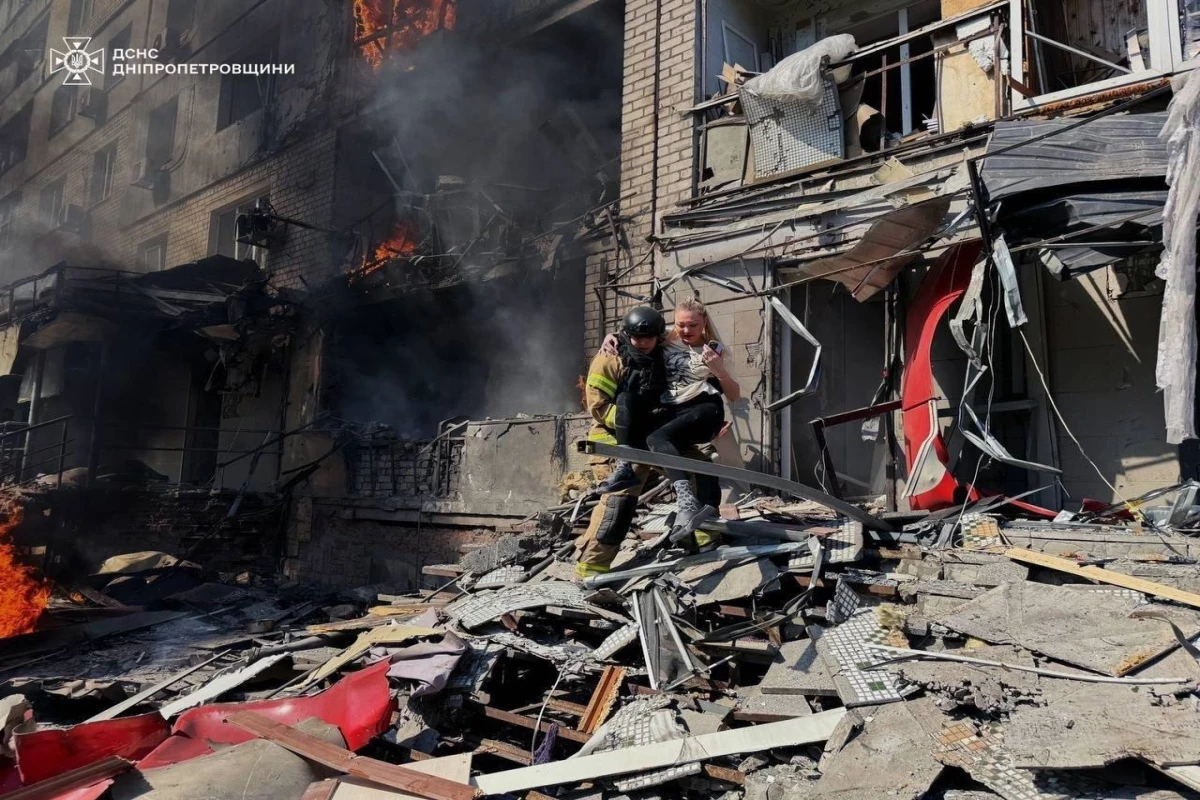 Russian strikes on Ukraine leave two dead, 32 injured