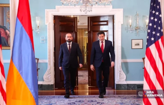 Armenian Foreign Minister Ararat Mirzoyan and U.S. Secretary of State Marco Rubio
