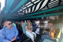 Azerbaijan relocates former IDPs to Shukurbeyli village in Jabrayil district, families receive house keys - UPDATED - 1  - PHOTO 