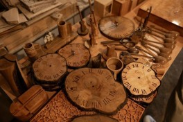 Leyla Aliyeva and Arzu Aliyeva explore creative work of local craftsman during Lankaran visit