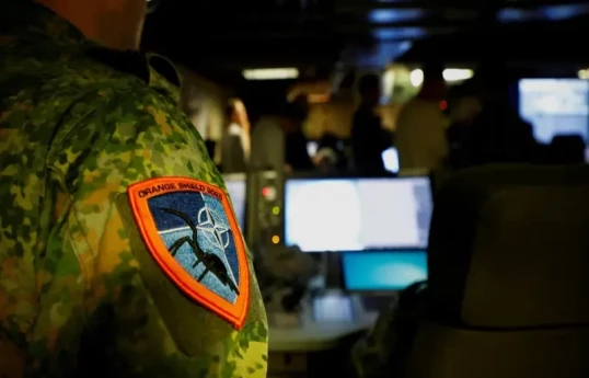 Netherlands deploys minesweeper amid Hormuz contingency planning
