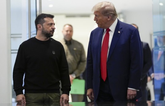 Ukraine's President Volodymyr Zelenskyy and Donald Trump, US President