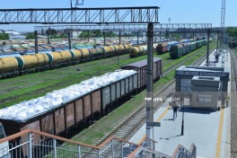 126 tons of urea and 67 tons of flour sent from Russia to Armenia via transit through Azerbaijan - PHOTO 