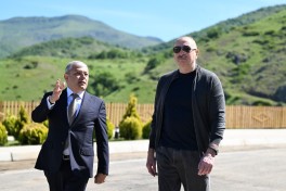 President Ilham Aliyev inspected progress of developments in Boyuk Galaderesi village of Shusha and met with residents - PHOTO  - UPDATED 